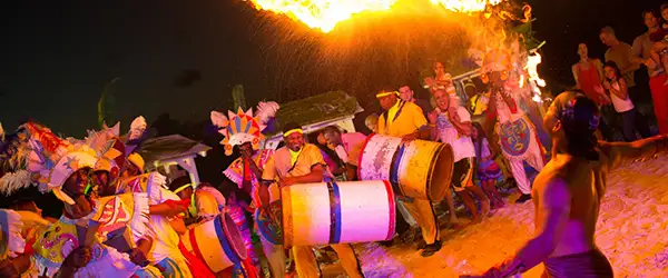 Fire eater performance (c)Sandals